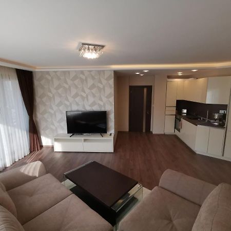 City Center Lux Apartment Warna Exterior foto