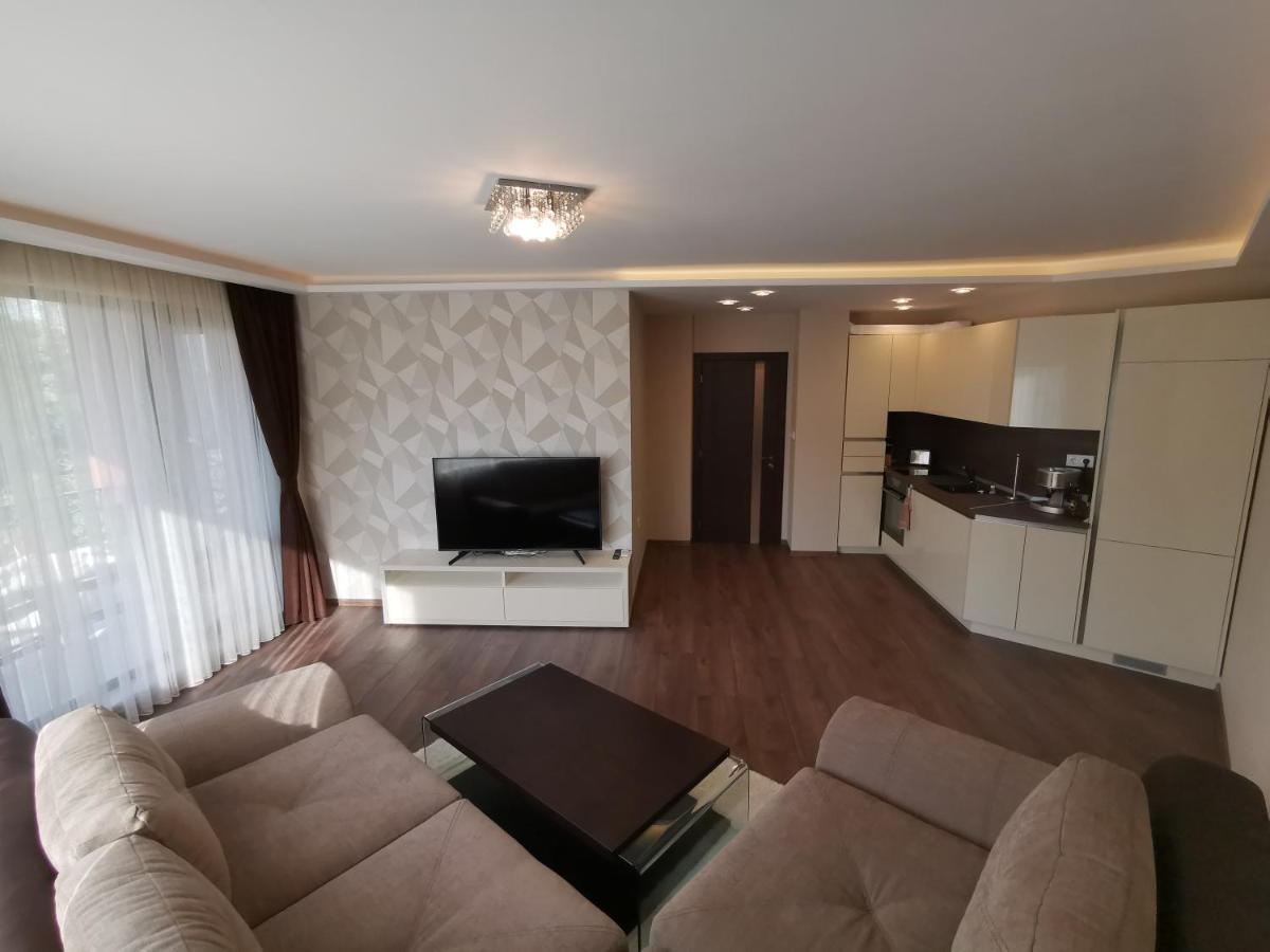 City Center Lux Apartment Warna Exterior foto